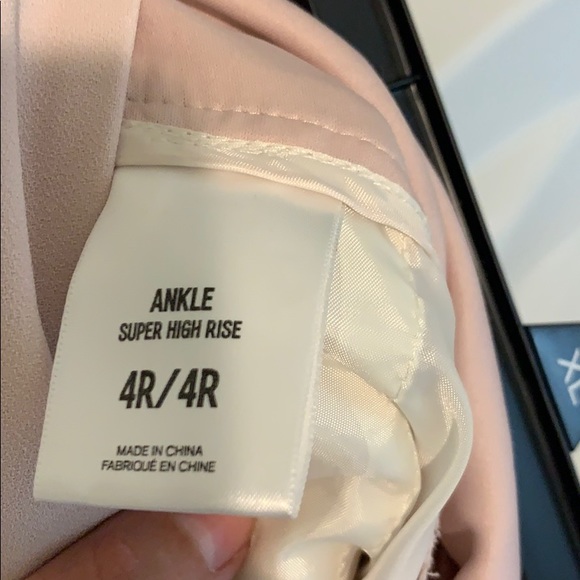 Express pants - Picture 4 of 4